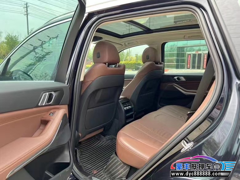 19年宝马X5轿车抵押车出售