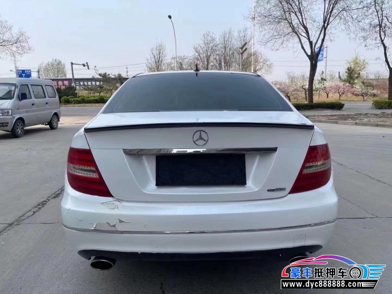 12年奔驰C轿车抵押车出售