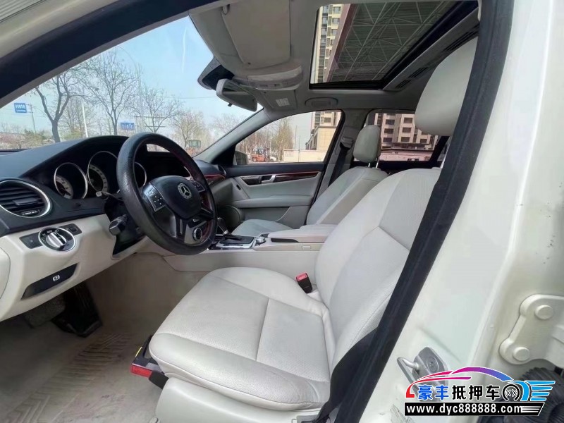 12年奔驰C轿车抵押车出售