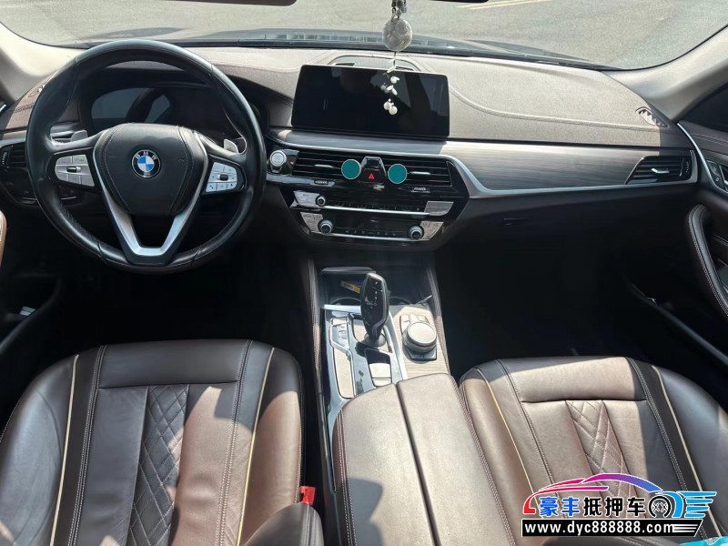 20年宝马5系轿车抵押车出售