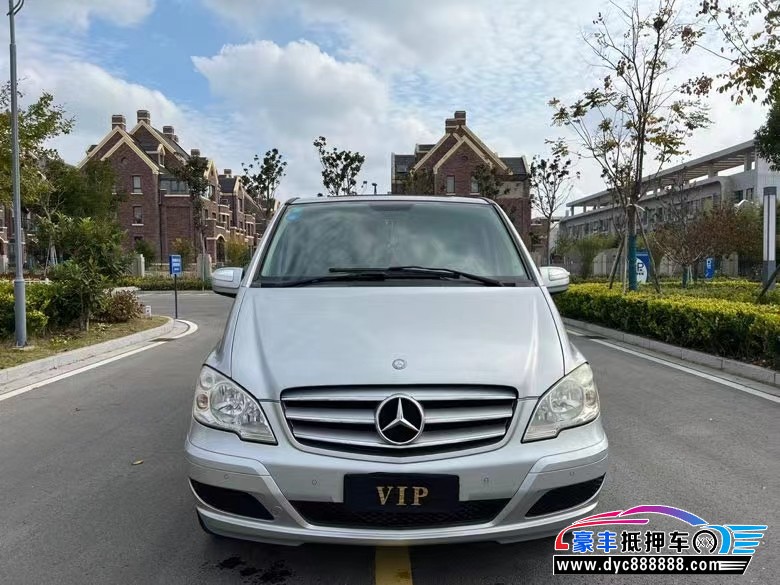 12年奔驰唯雅诺MPV抵押车出售