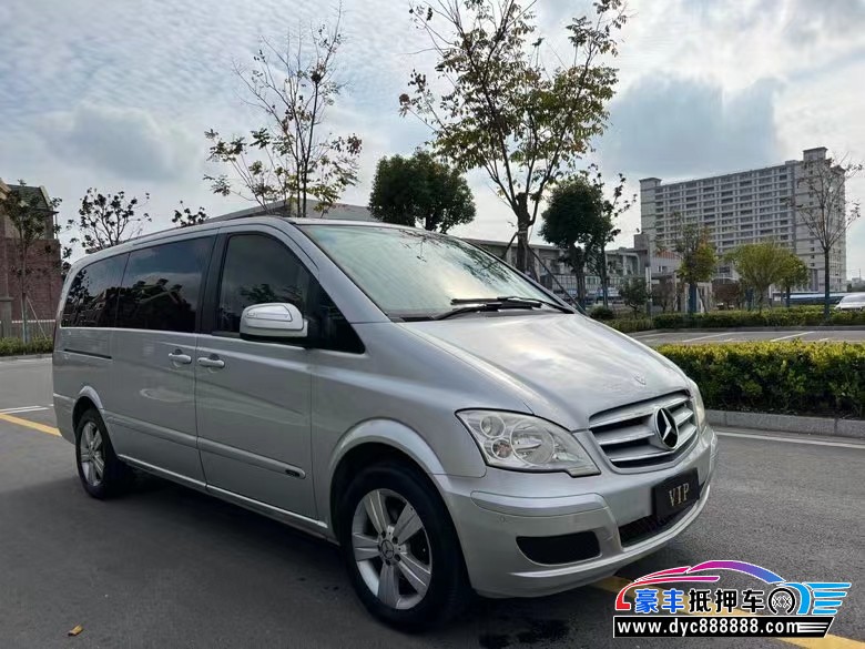 12年奔驰唯雅诺MPV抵押车出售