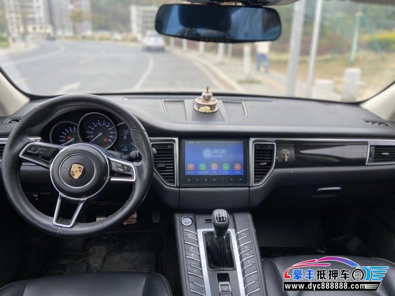 17年众泰SR9轿车抵押车出售