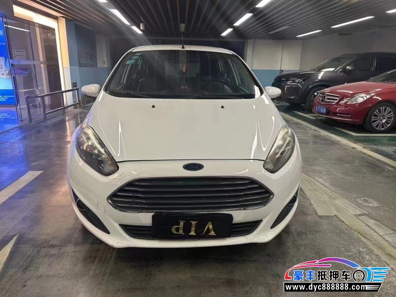 14年福特嘉年华轿车抵押车出售