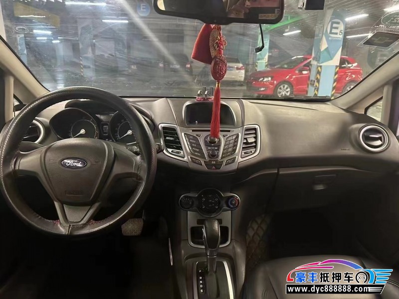 14年福特嘉年华轿车抵押车出售