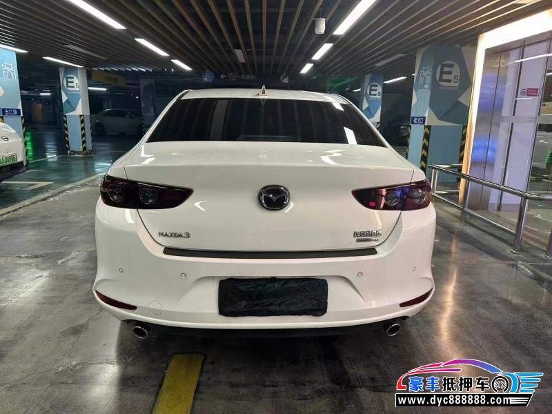 20年马自达昂克赛拉轿车抵押车出售