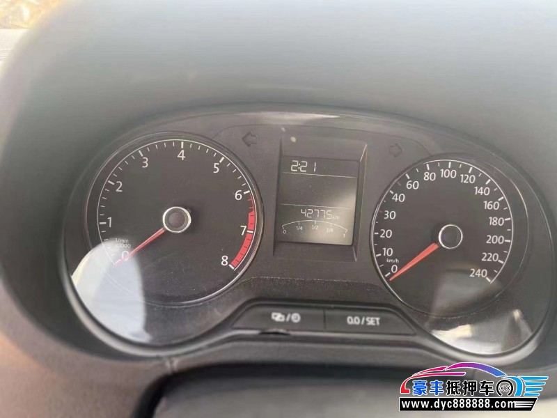 17年大众polo轿车抵押车出售