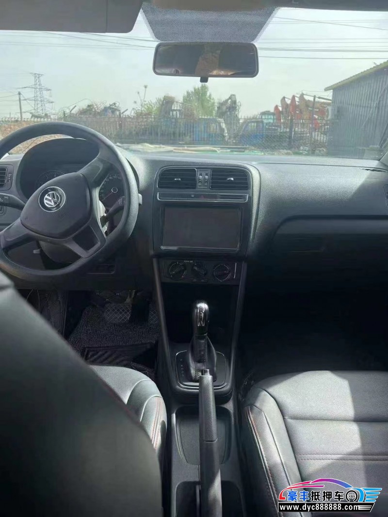 17年大众polo轿车抵押车出售