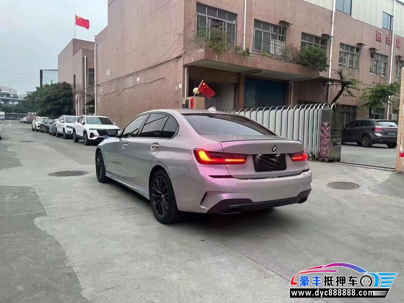 22年宝马3系轿车抵押车出售