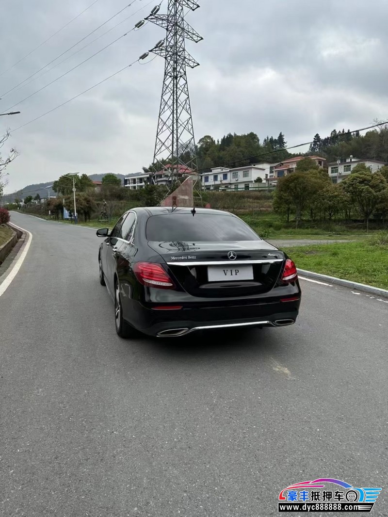 19年奔驰E轿车抵押车出售