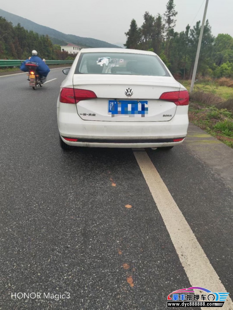 18年大众宝来轿车抵押车出售