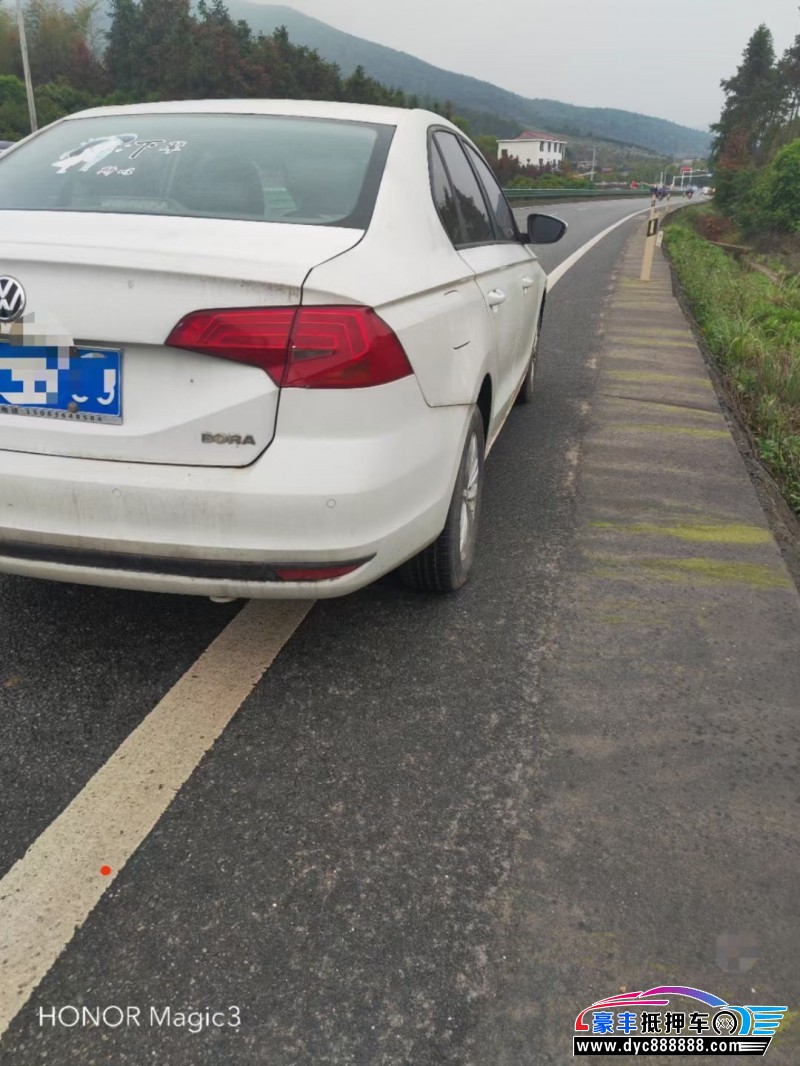 18年大众宝来轿车抵押车出售