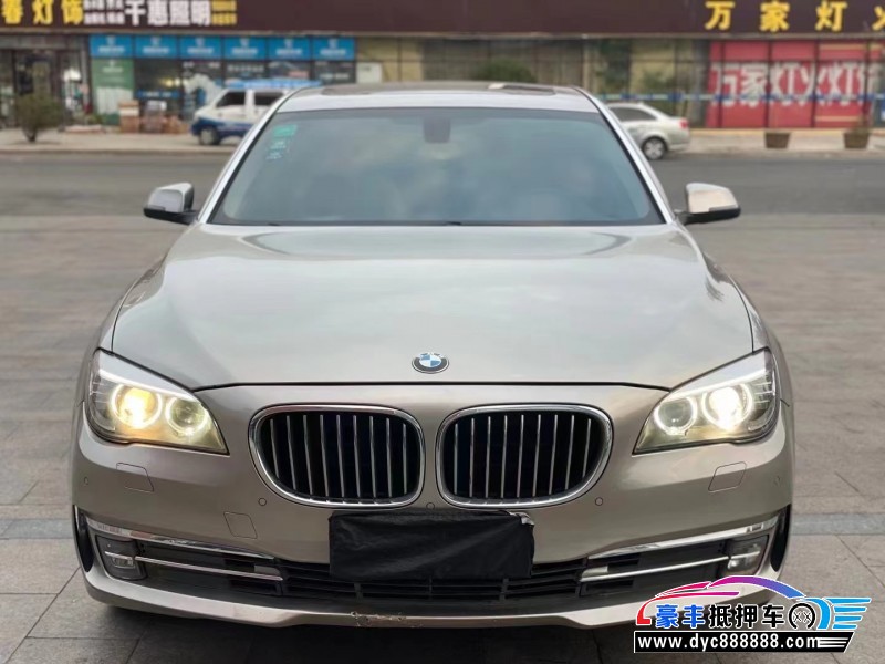 13年宝马7系轿车抵押车出售