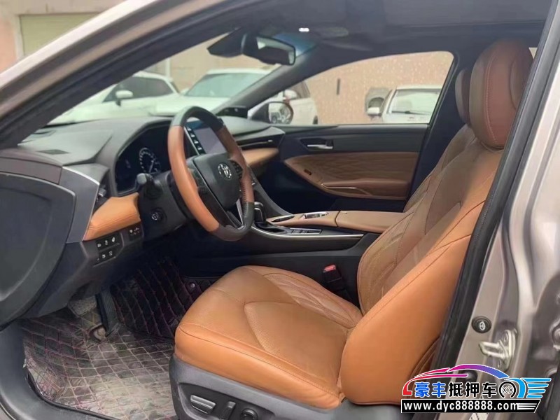 19年丰田亚洲龙轿车抵押车出售