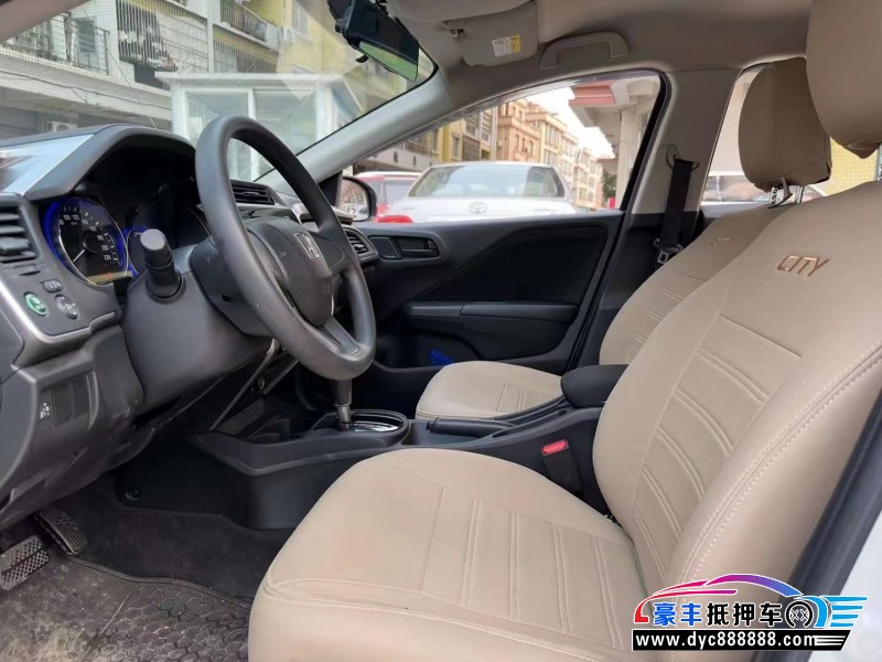 18年本田锋范轿车抵押车出售