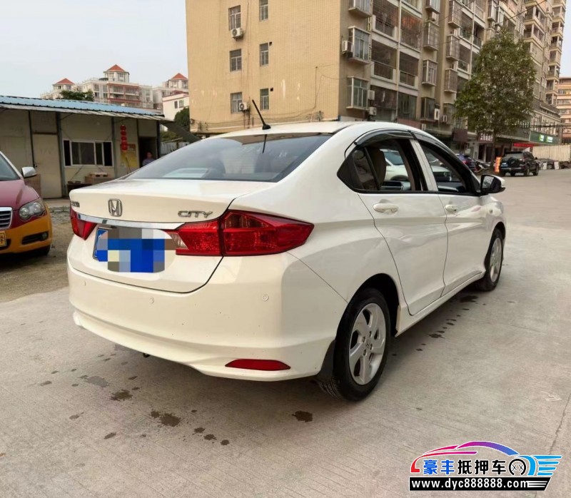 18年本田锋范轿车抵押车出售