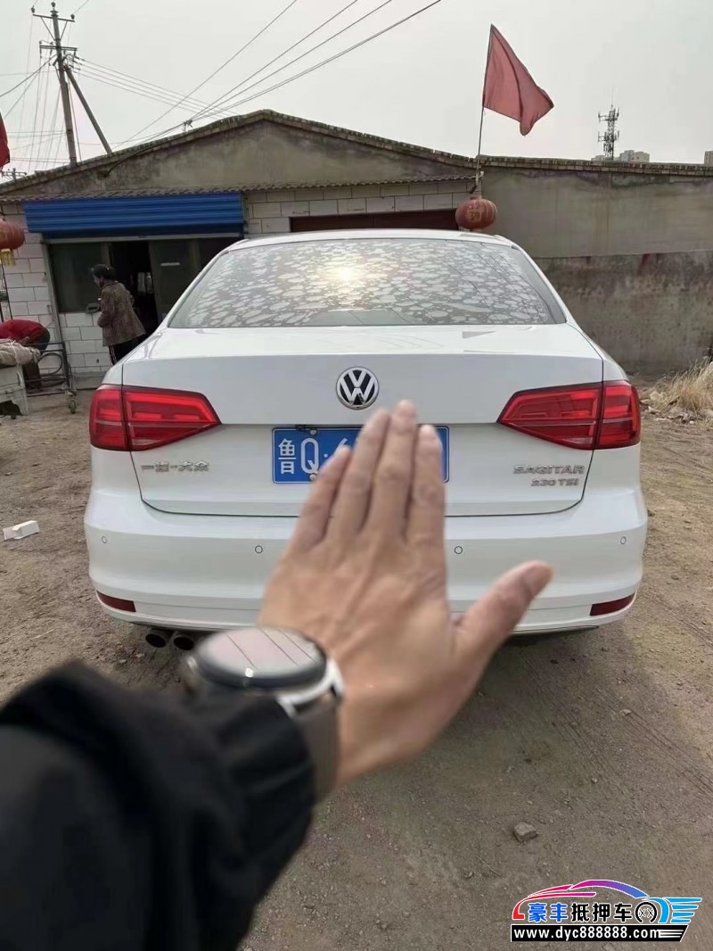 17年大众速腾轿车抵押车出售