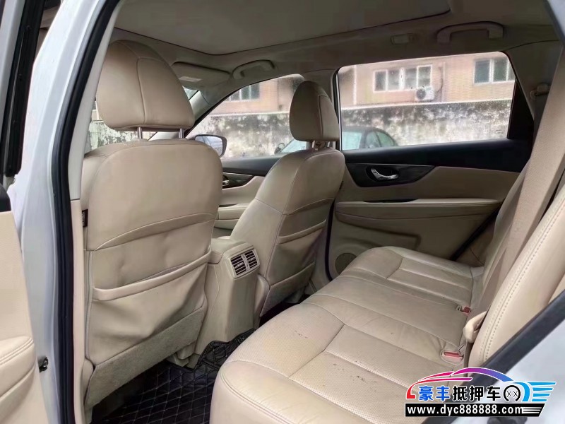 15年日产奇骏轿车抵押车出售