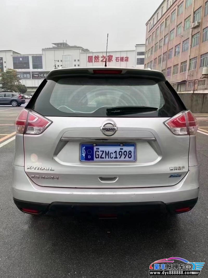 15年日产奇骏轿车抵押车出售