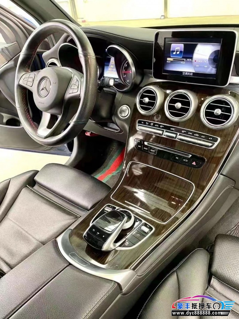 15年奔驰GLC轿车抵押车出售