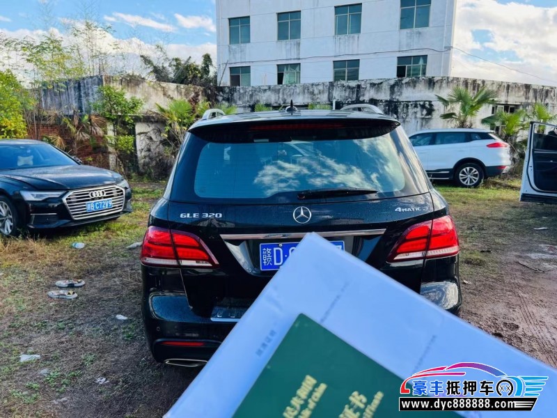 17年奔驰GLE轿车抵押车出售