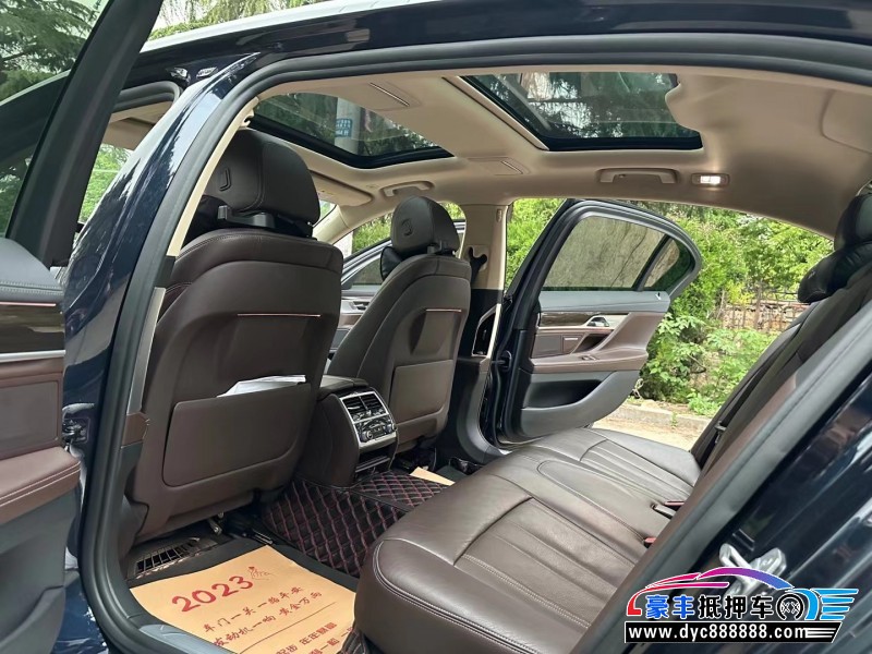 18年宝马7系轿车抵押车出售