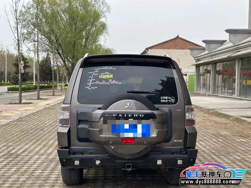 11年三菱帕杰罗SUV抵押车出售