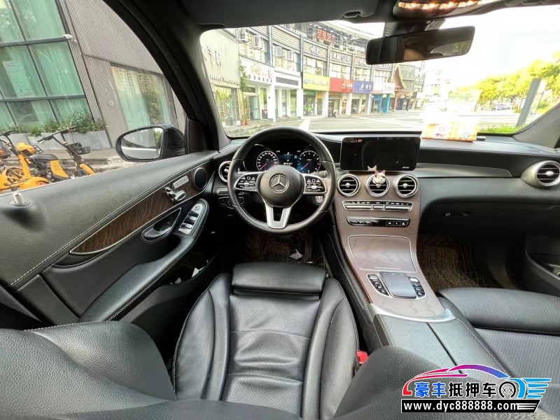 20年奔驰GLC(进口)轿车抵押车出售