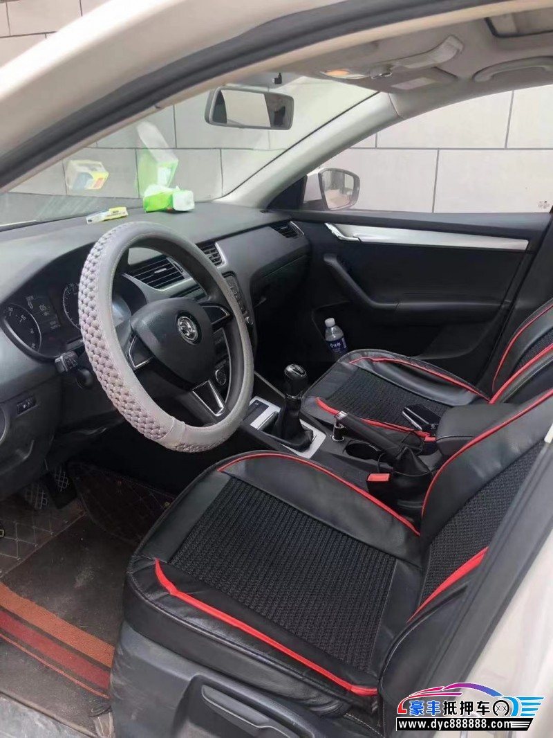 16年斯柯达明锐轿车抵押车出售