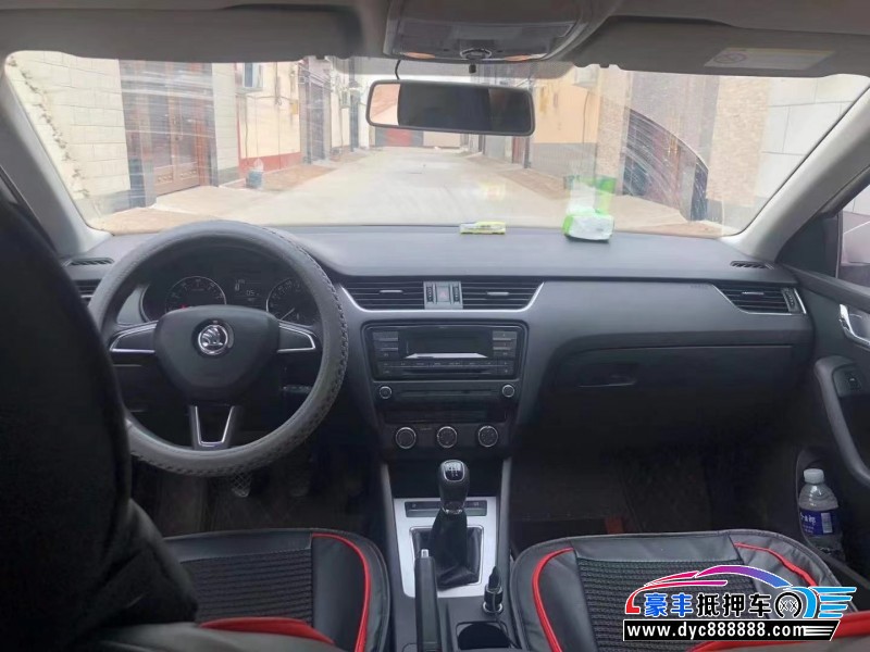 16年斯柯达明锐轿车抵押车出售