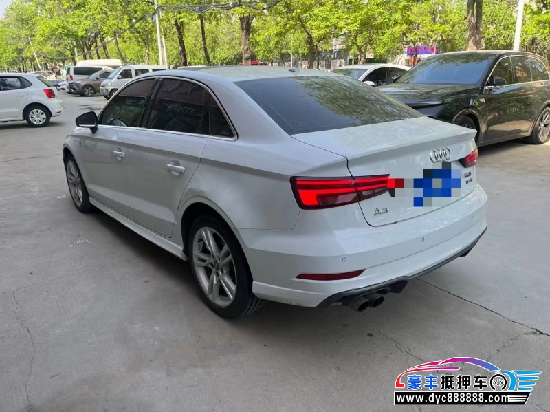 19年奥迪A3轿车抵押车出售