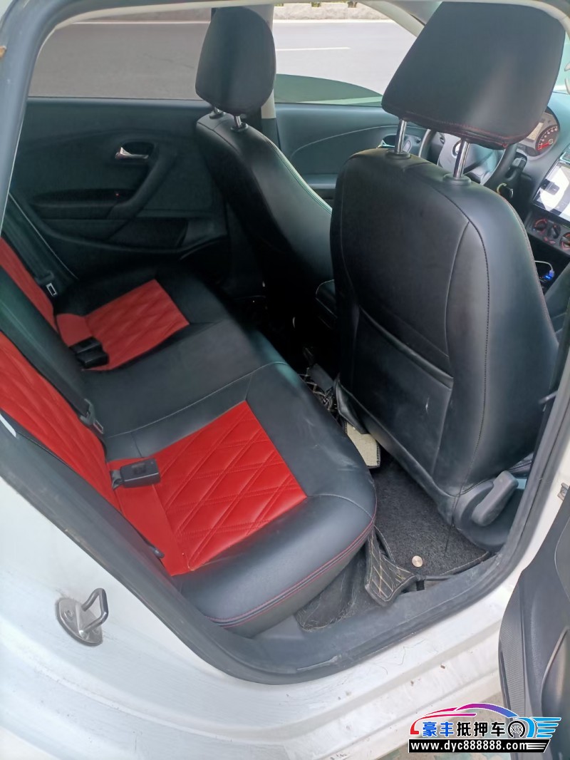 18年大众polo轿车抵押车出售