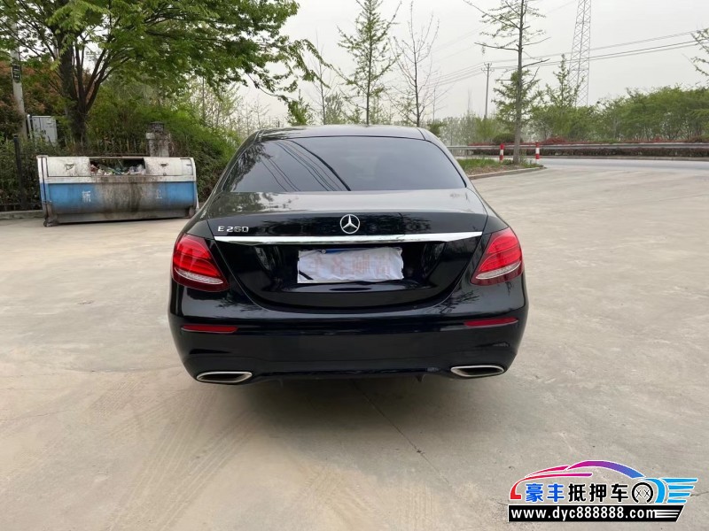 19年奔驰E轿车抵押车出售