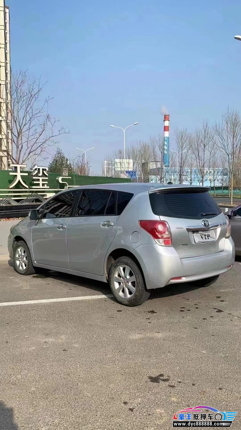 12年丰田逸致轿车抵押车出售