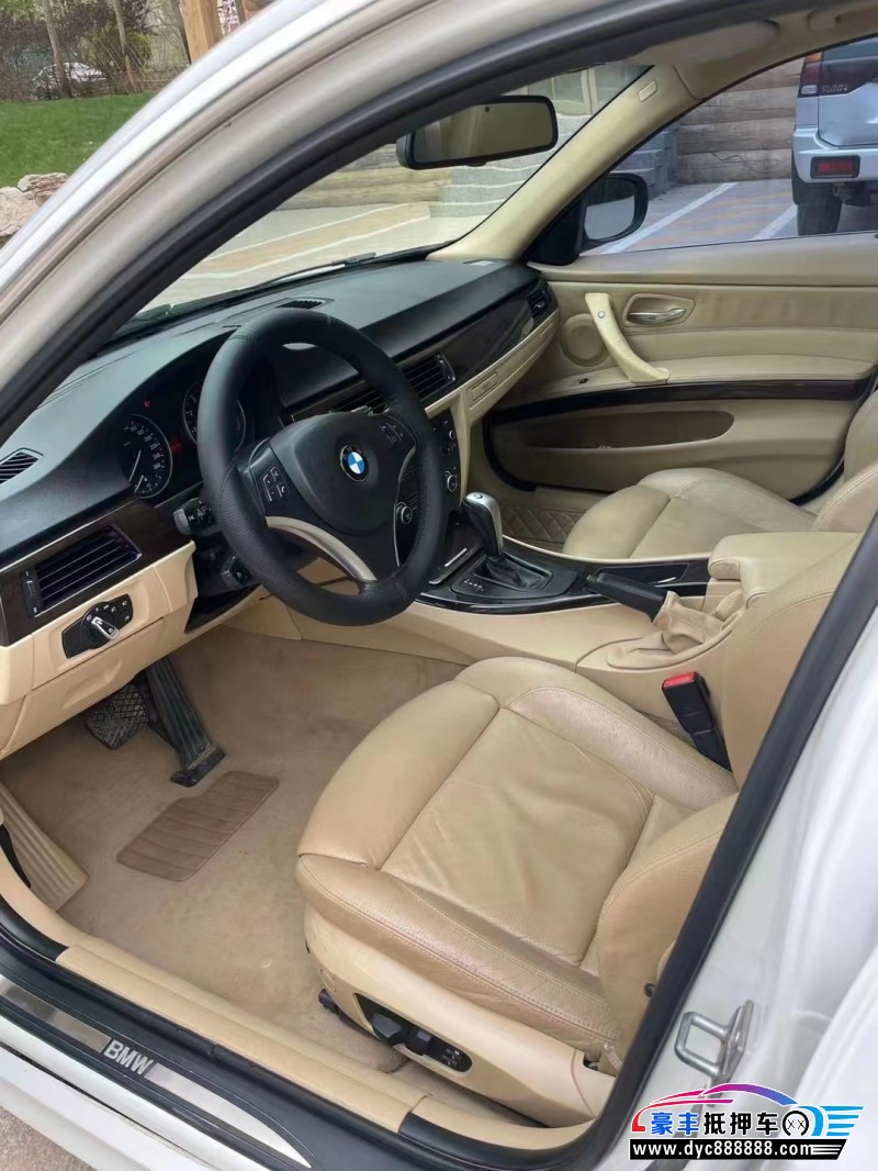 12年宝马3系轿车抵押车出售