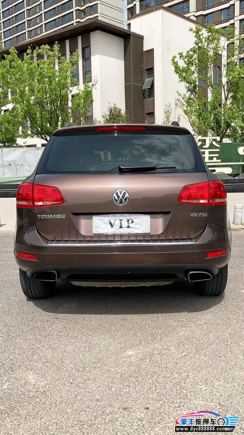 14年大众途锐轿车抵押车出售