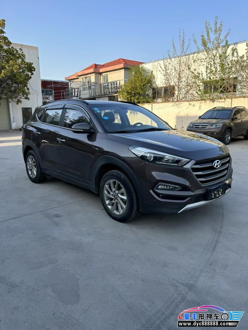 18年现代途胜轿车抵押车出售