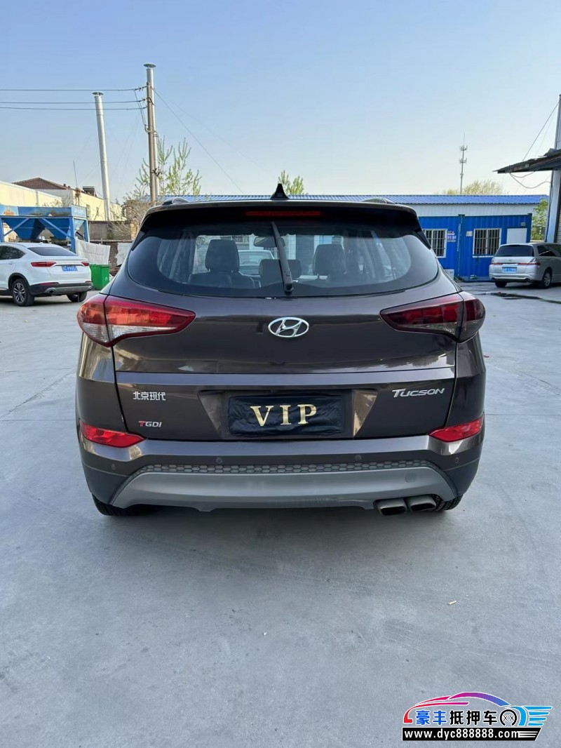 18年现代途胜轿车抵押车出售