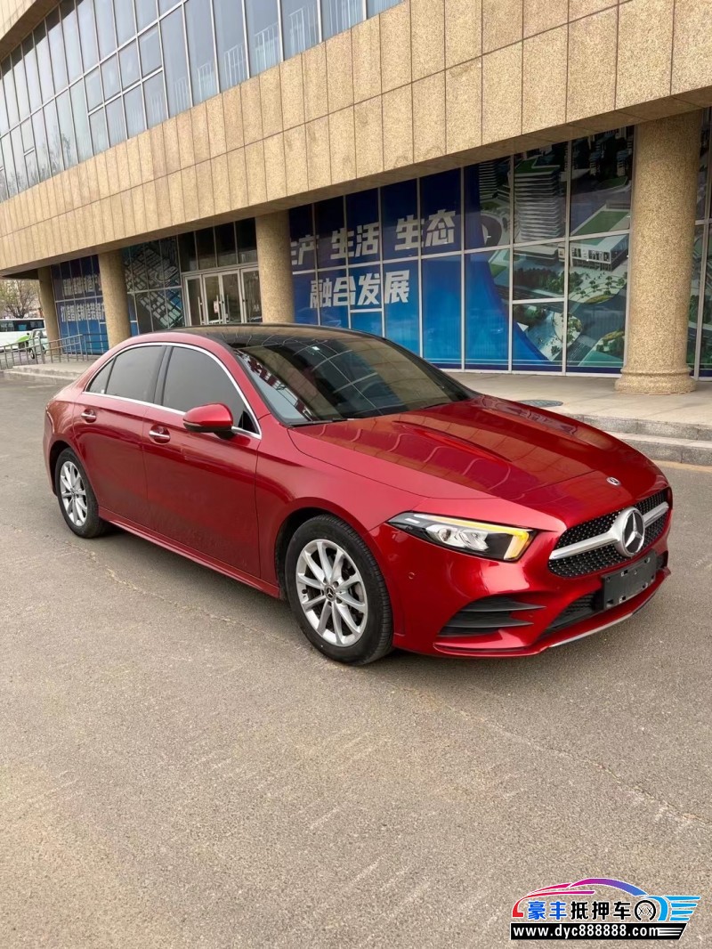 20年奔驰A轿车抵押车出售