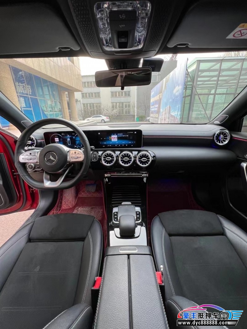 20年奔驰A轿车抵押车出售