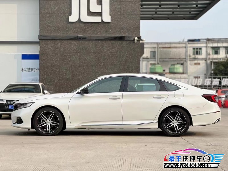 22年本田雅阁轿车抵押车出售