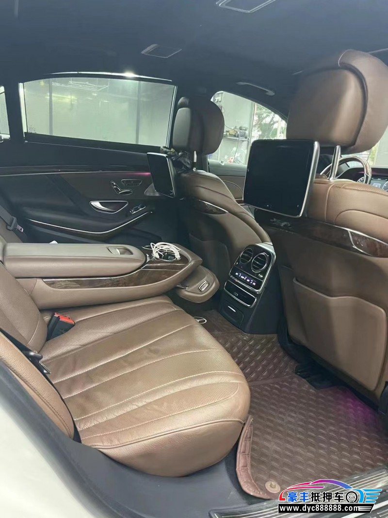 17年奔驰S轿车抵押车出售