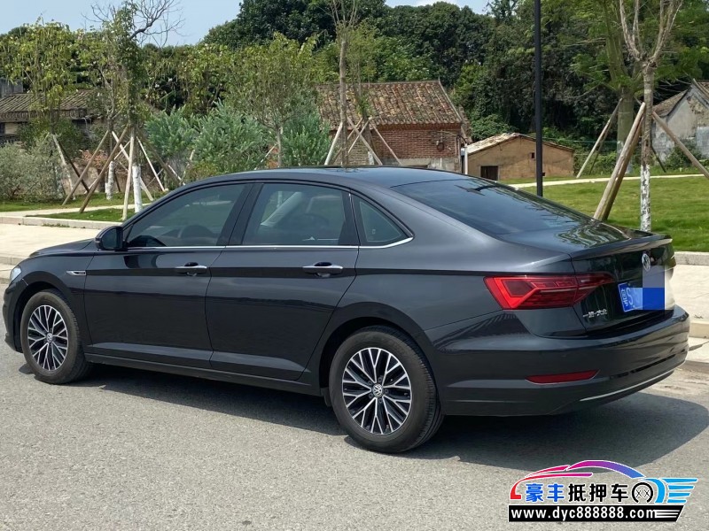 20年大众速腾轿车抵押车出售