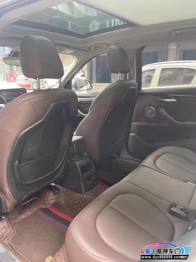 22年宝马X1SUV抵押车出售