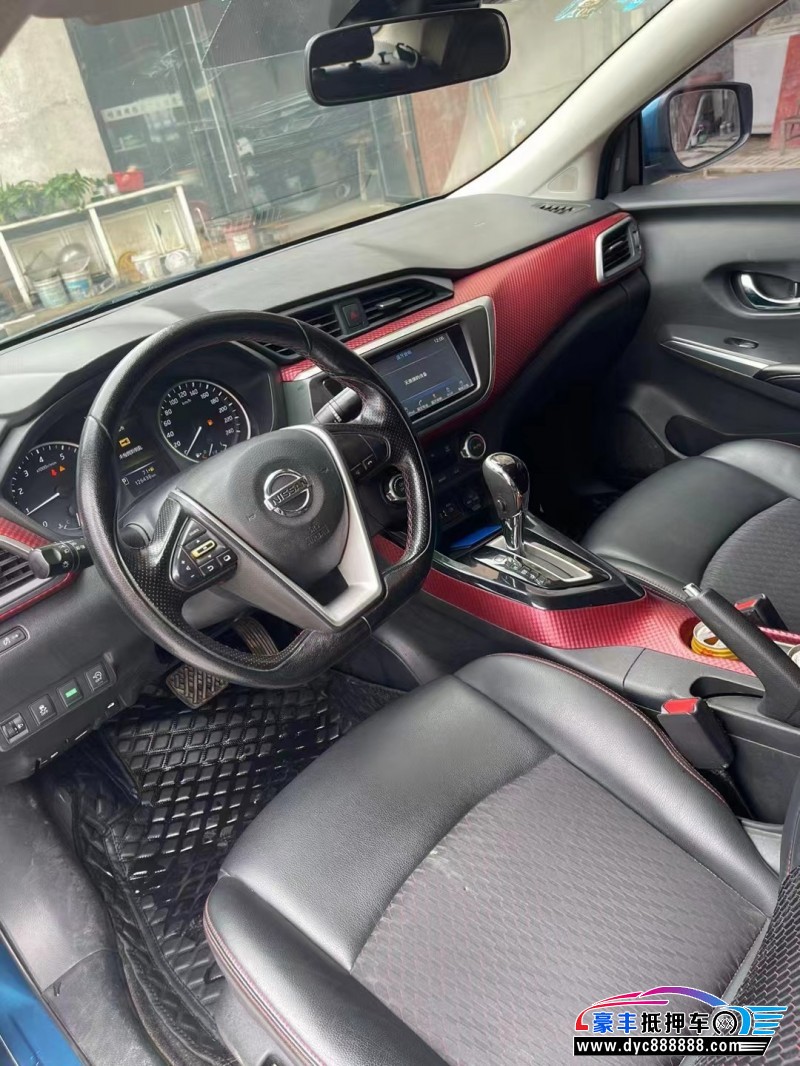 15年日产蓝鸟轿车抵押车出售