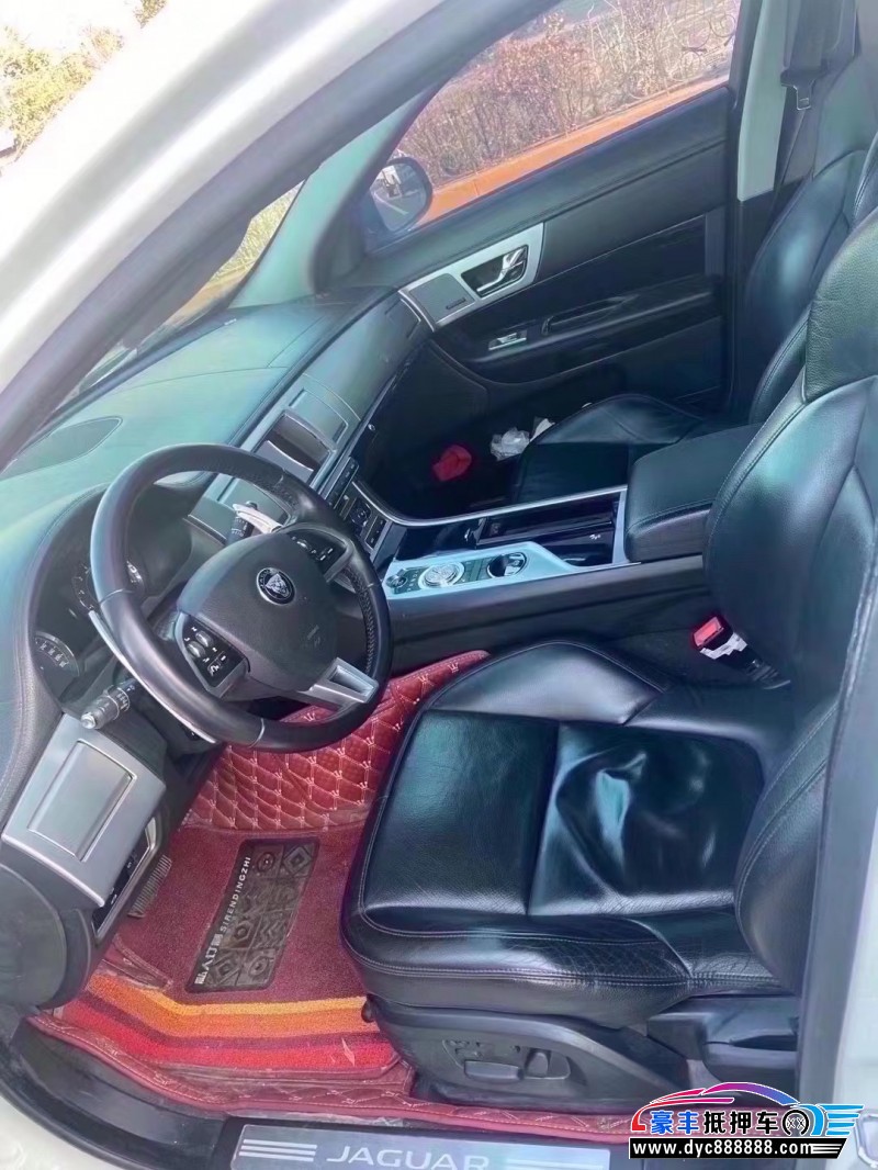 14年捷豹XF轿车抵押车出售