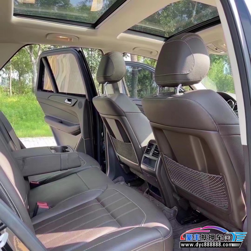 18年奔驰GLE轿车抵押车出售