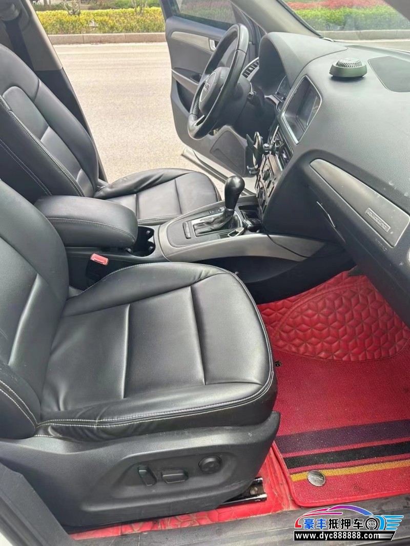 10年奥迪Q5轿车抵押车出售