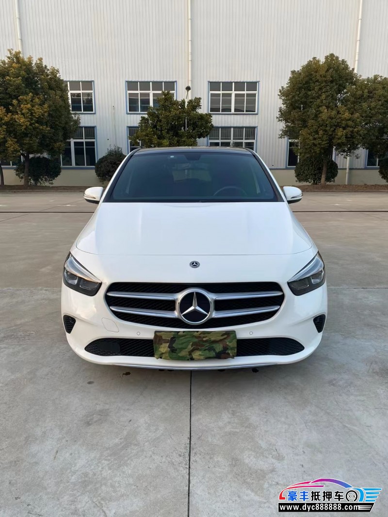 20年奔驰B级轿车抵押车出售