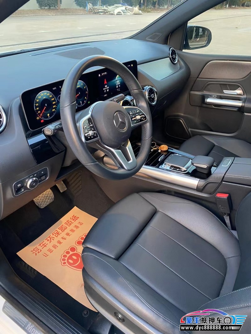 20年奔驰B级轿车抵押车出售